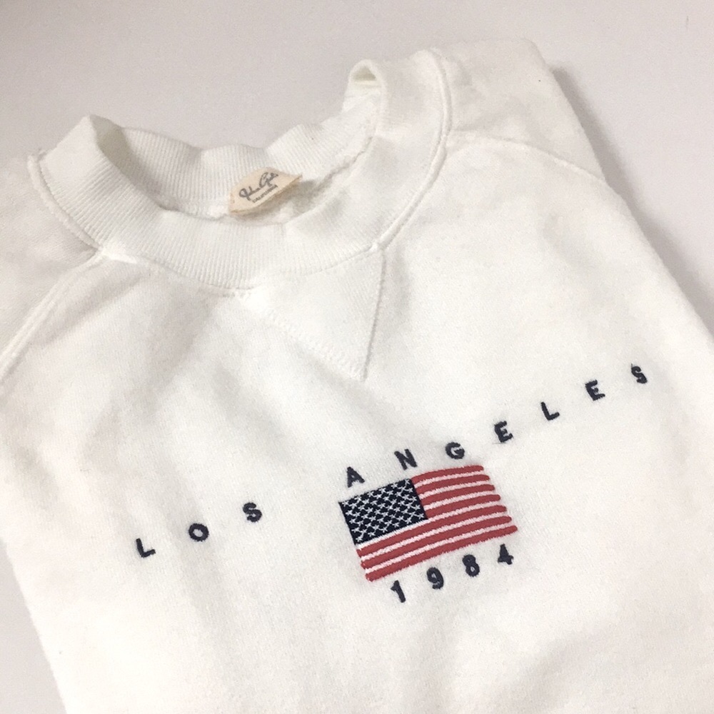 Brandy Melville John Galt Pullover Sweatshirt 🇺🇸